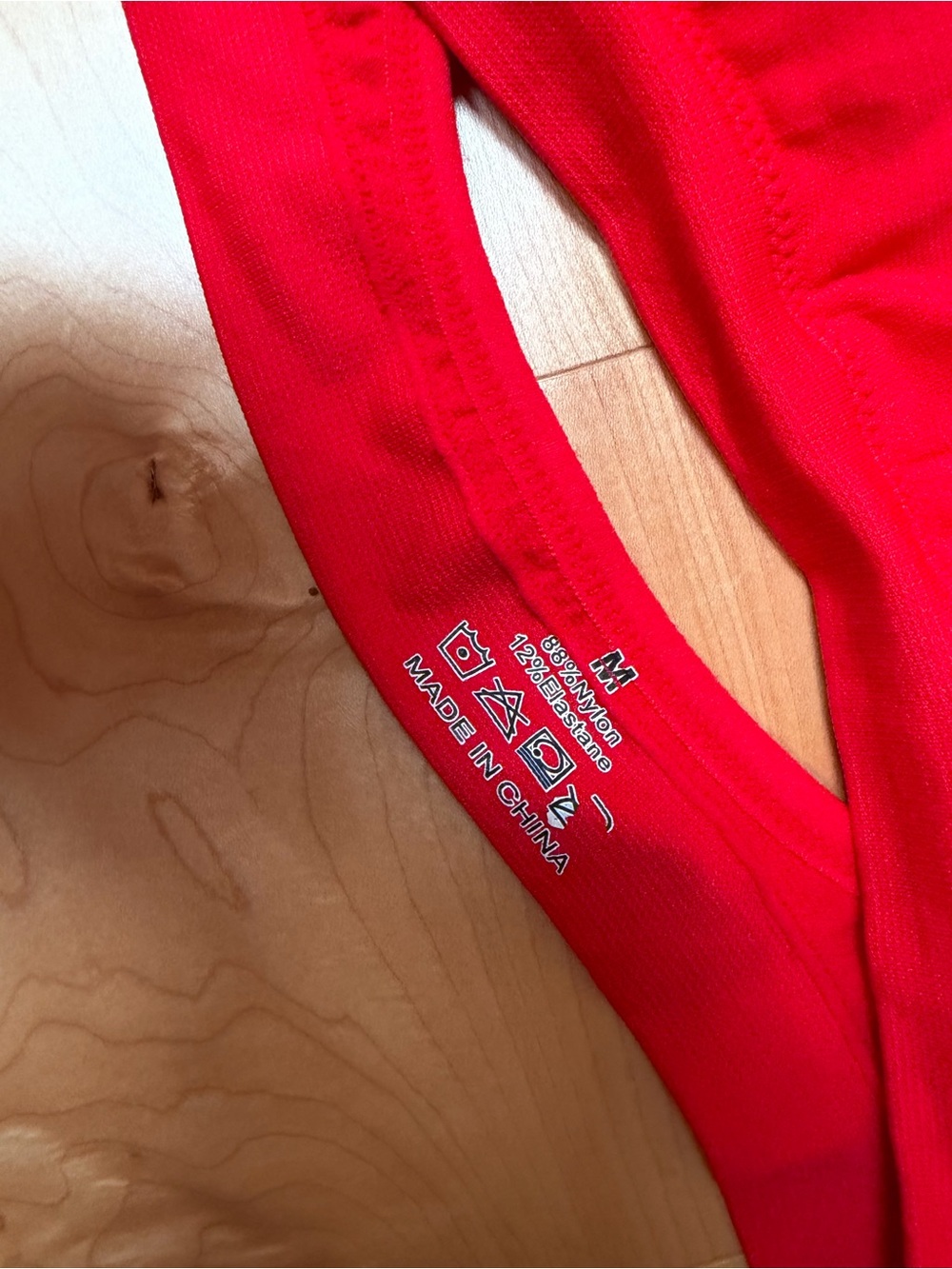 Cutout Ribbed Sports Bra - Red - Picture 6 of 7